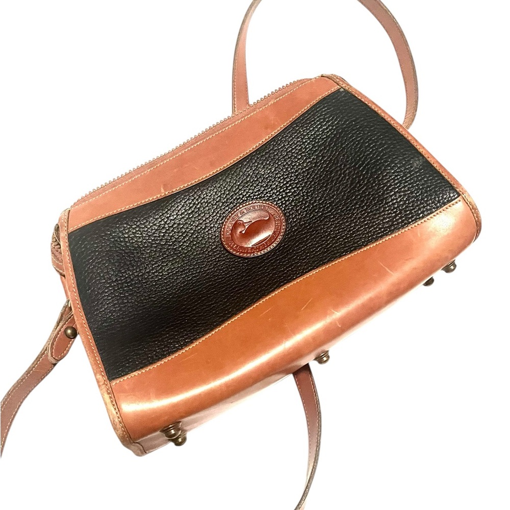 Vintage Dooney & Bourke Classic Black and Tan Leather Shoulder Bag